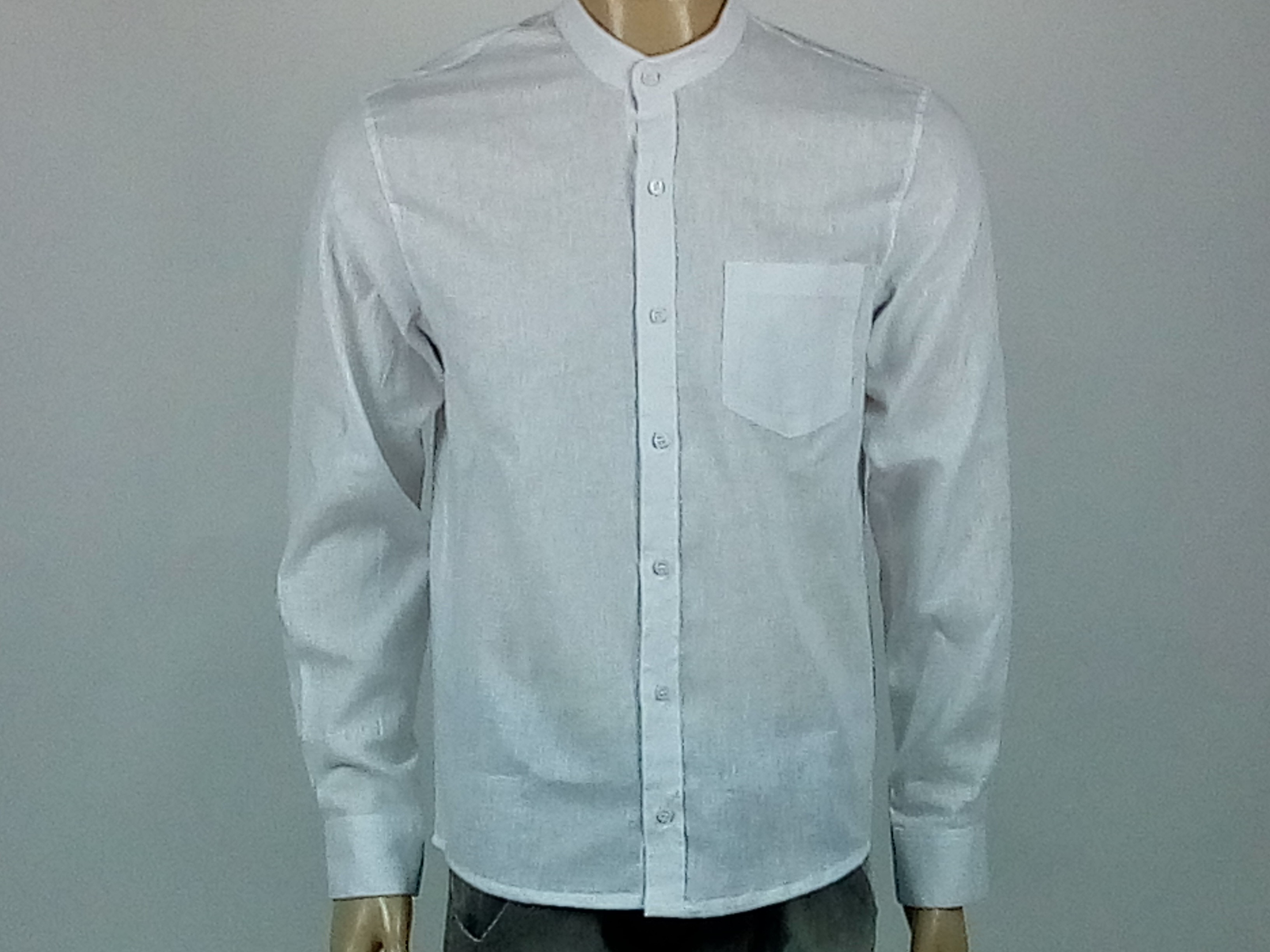 camisa masculina linho branca gola de padre manga longa com bolso